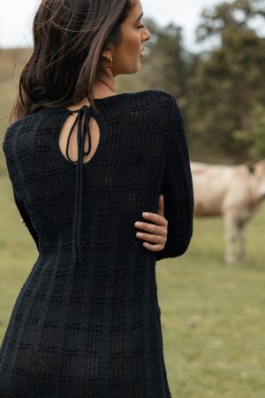 Colter Long Sleeve Maxi Dress – Black