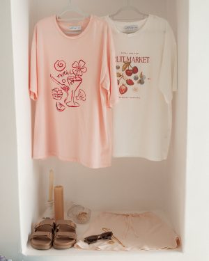 Loa Graphic Tee – Pink/Red