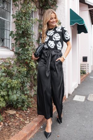 Lumara Texture Flower Short Sleeve Sweater – Black