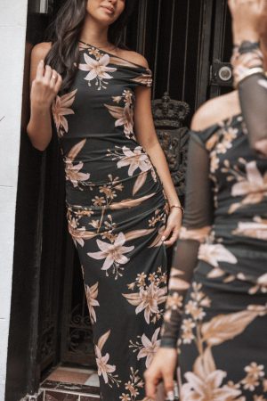 Arabelle Maxi Off Shoulder Dress – Black Peach