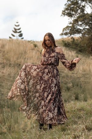 Hilary Pleated Maxi Dress – Brown Floral