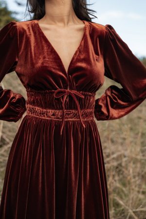 Cece Velvet Long Sleeve Maxi Dress – Rust