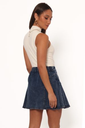 Alek Pleated Mini Skirt – Mid Wash Denim