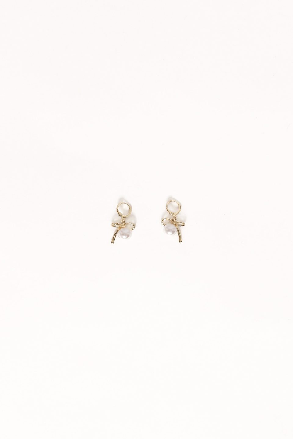 Louisa Bow Earrings - Gold/Pearl