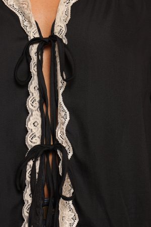 Kelsea Top – Black