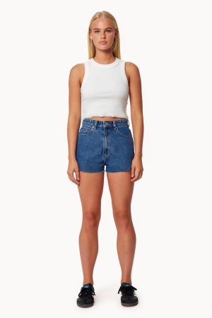Abrand High Relaxed Short – Bella