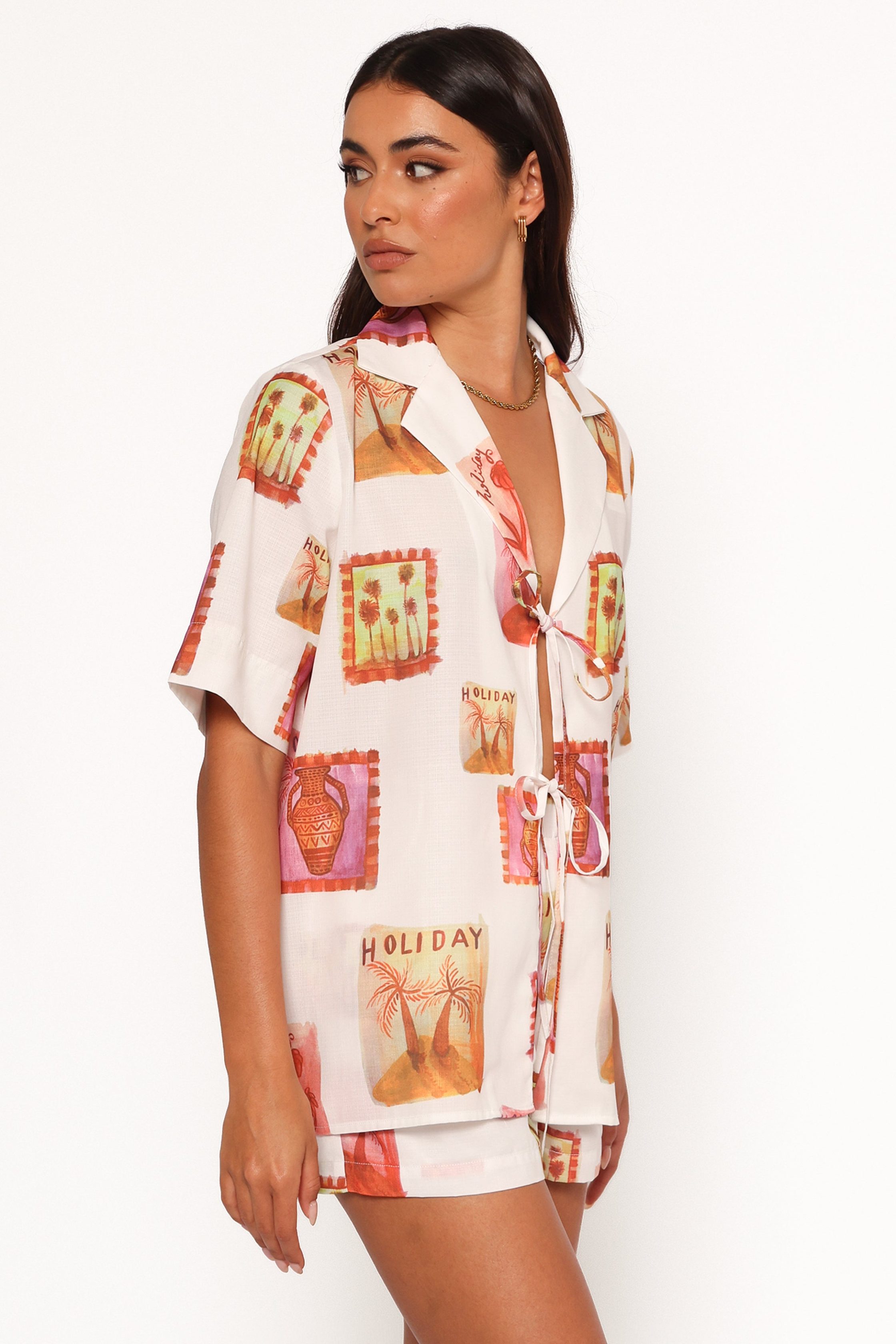 AaliyahTieFrontTop-WhiteMulti_AaliyahShorts-WhiteMulti5_8a1ea70f-2b5d-4d84-a6ac-9303b33f9709-1