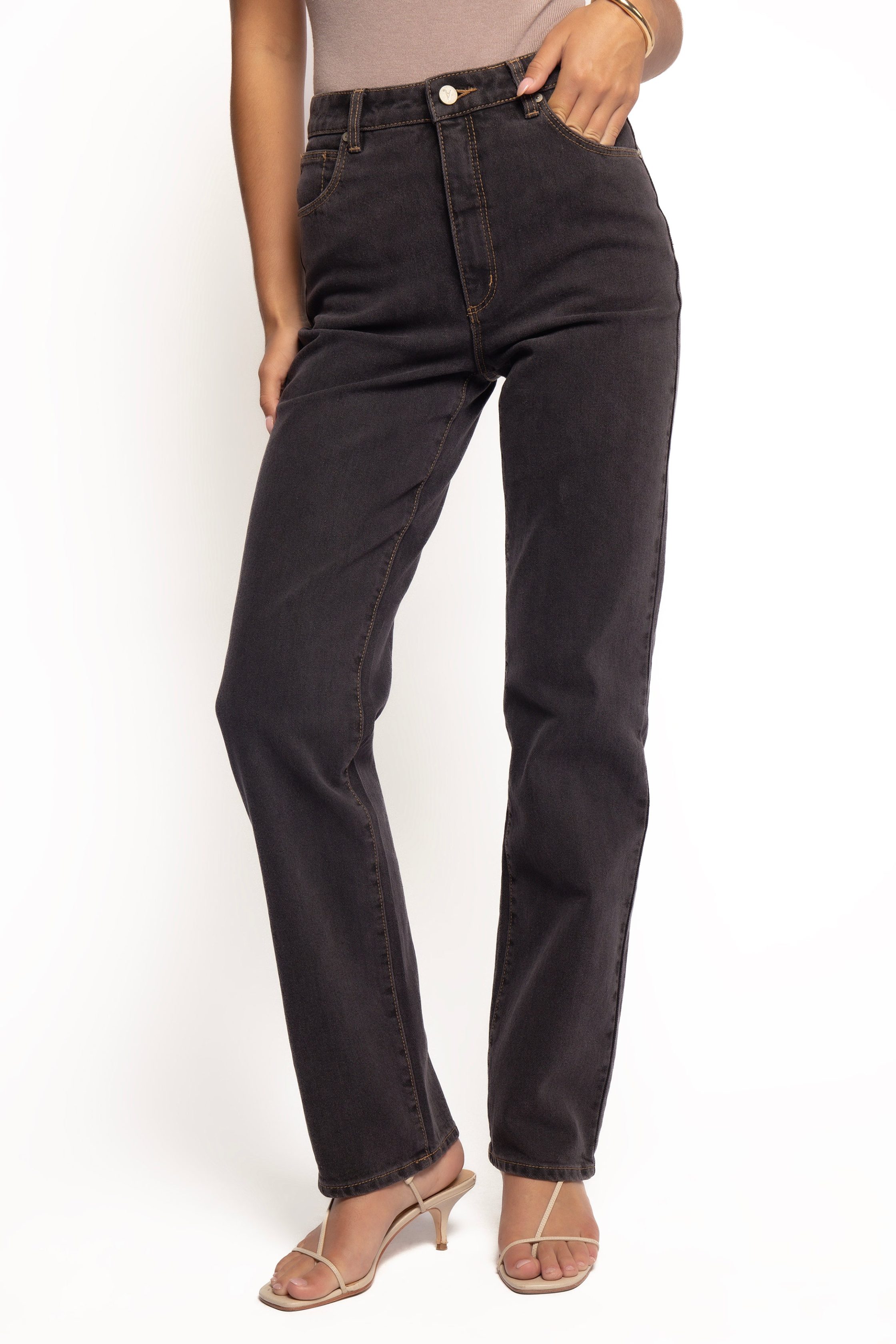 Abrand94HighStraightJeans-CaraWashedBlack0389
