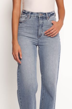Abrand 94 High Wide Jeans – Liv