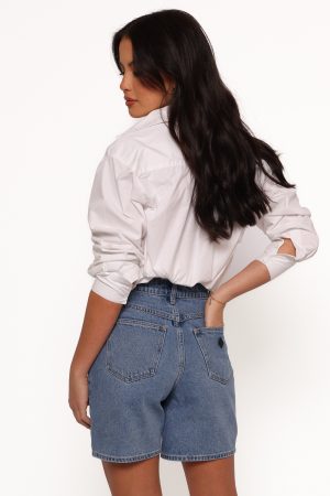 Abrand Carrie Shorts – Naomi