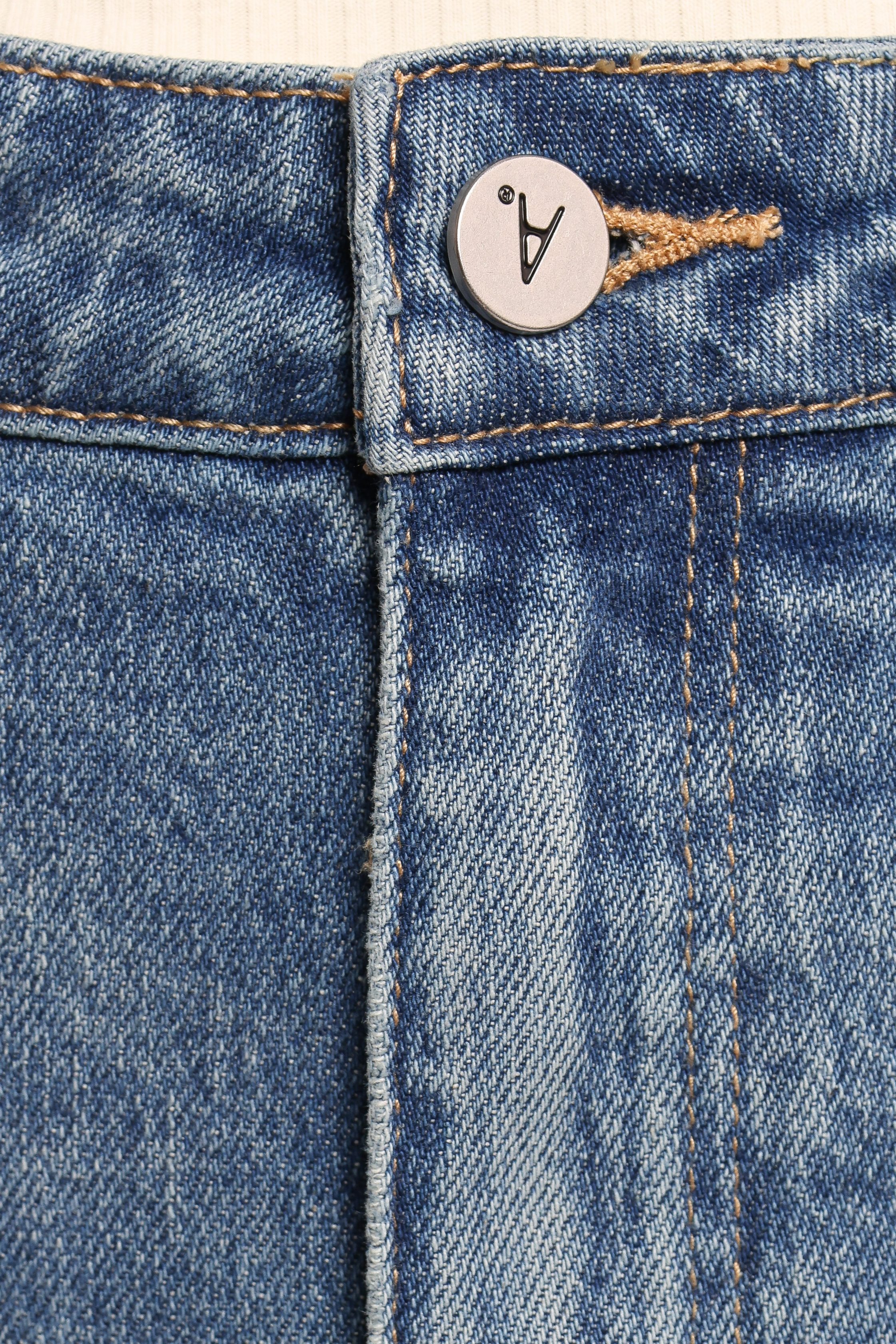 AbrandVeniceStraightJeans-Amara6-6