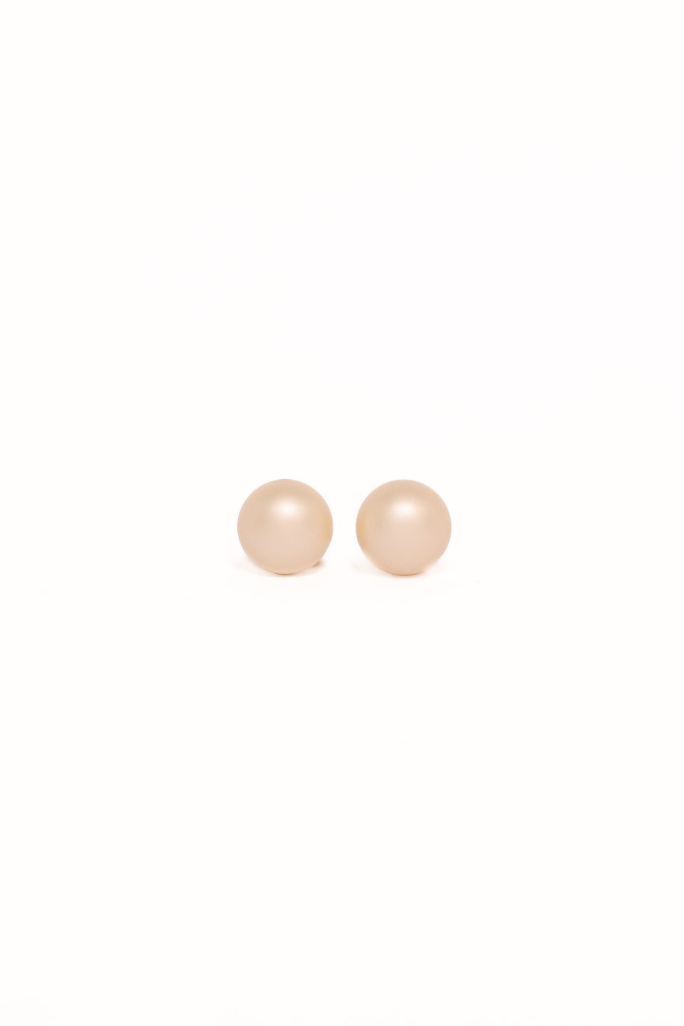 Adalee Stud Earrings - Pearl