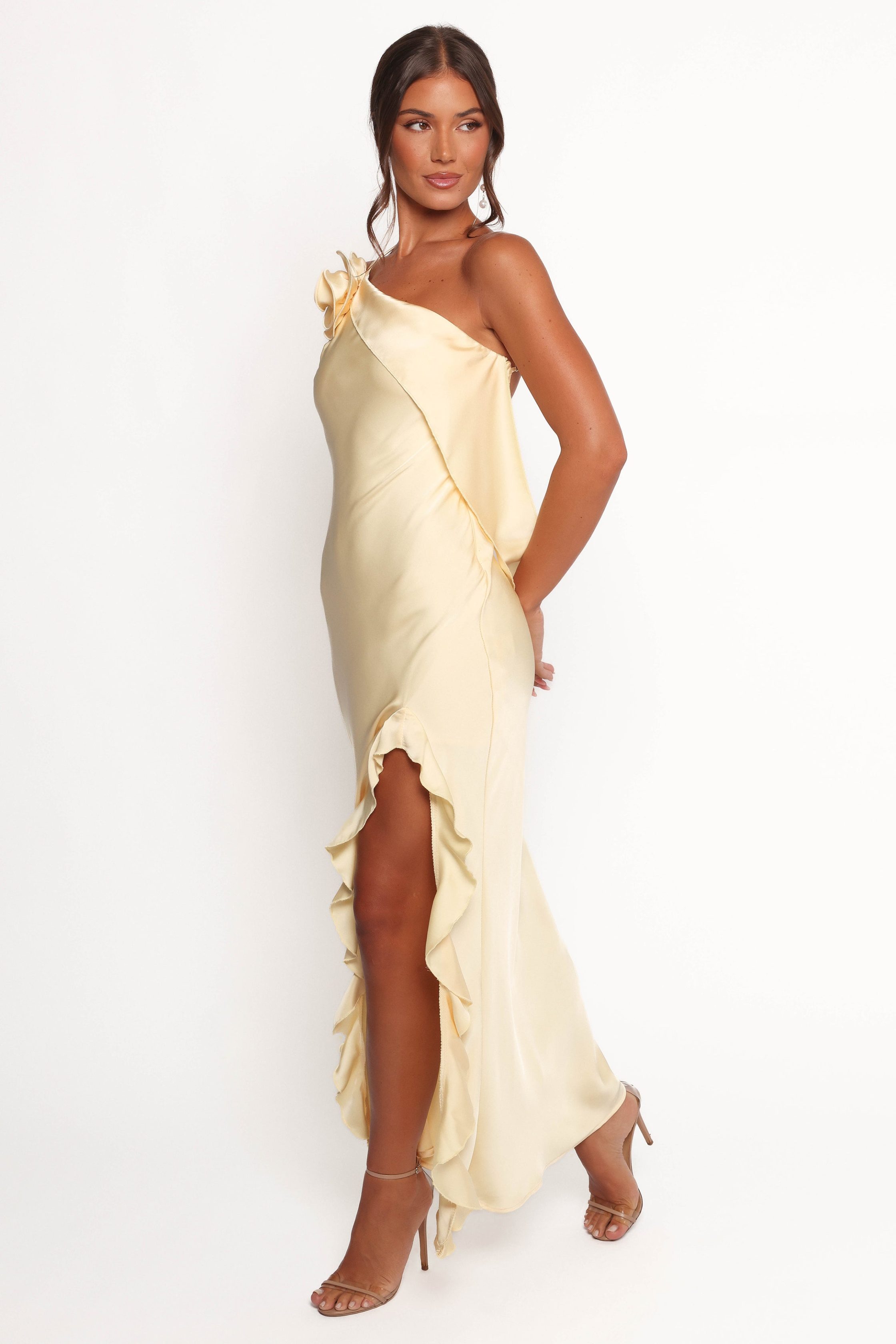 AilaRosetteOneShoulderDress-ButterYellow3-3