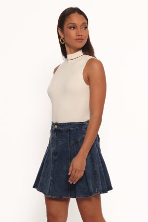 Alek Pleated Mini Skirt – Mid Wash Denim