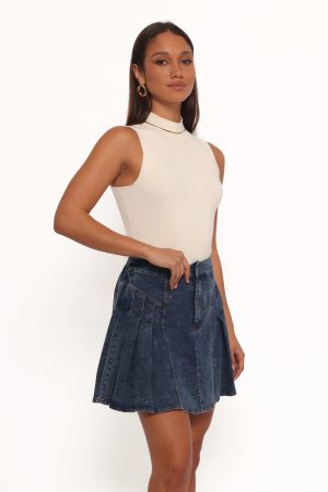 Alek Pleated Mini Skirt – Mid Wash Denim