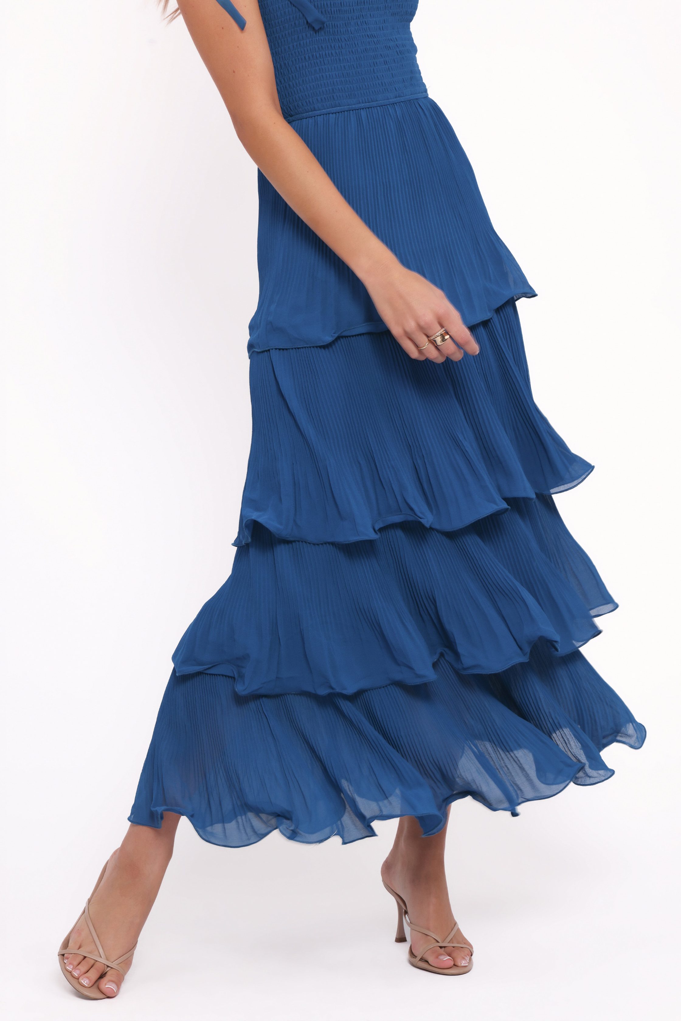 AliraMaxiDress-Navy15_e73202ca-f646-4213-9950-09b6f2eaf067-8