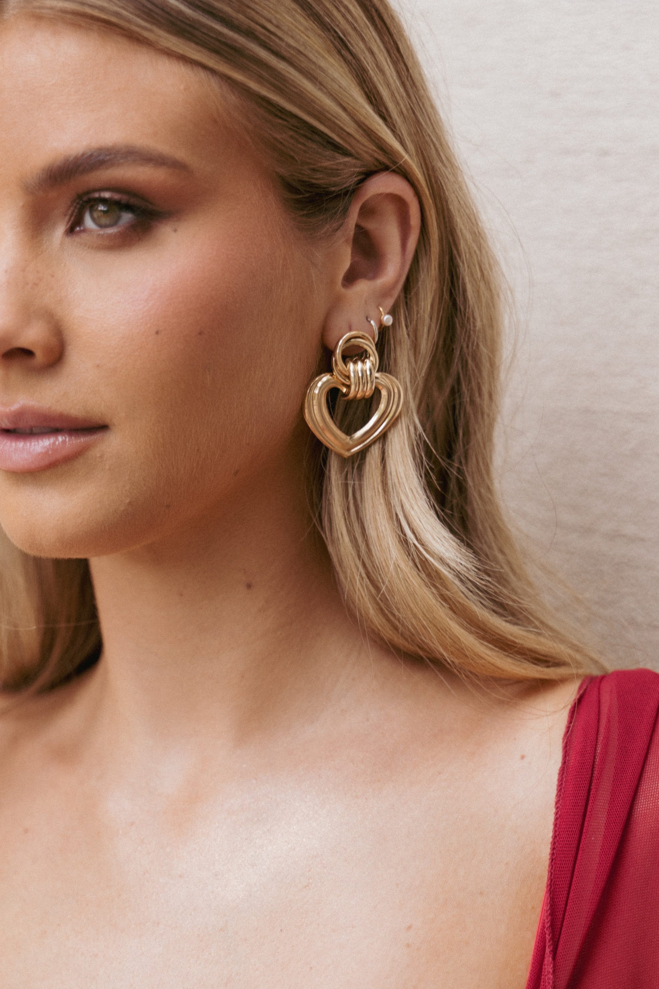 AmaraEarrings-Gold3