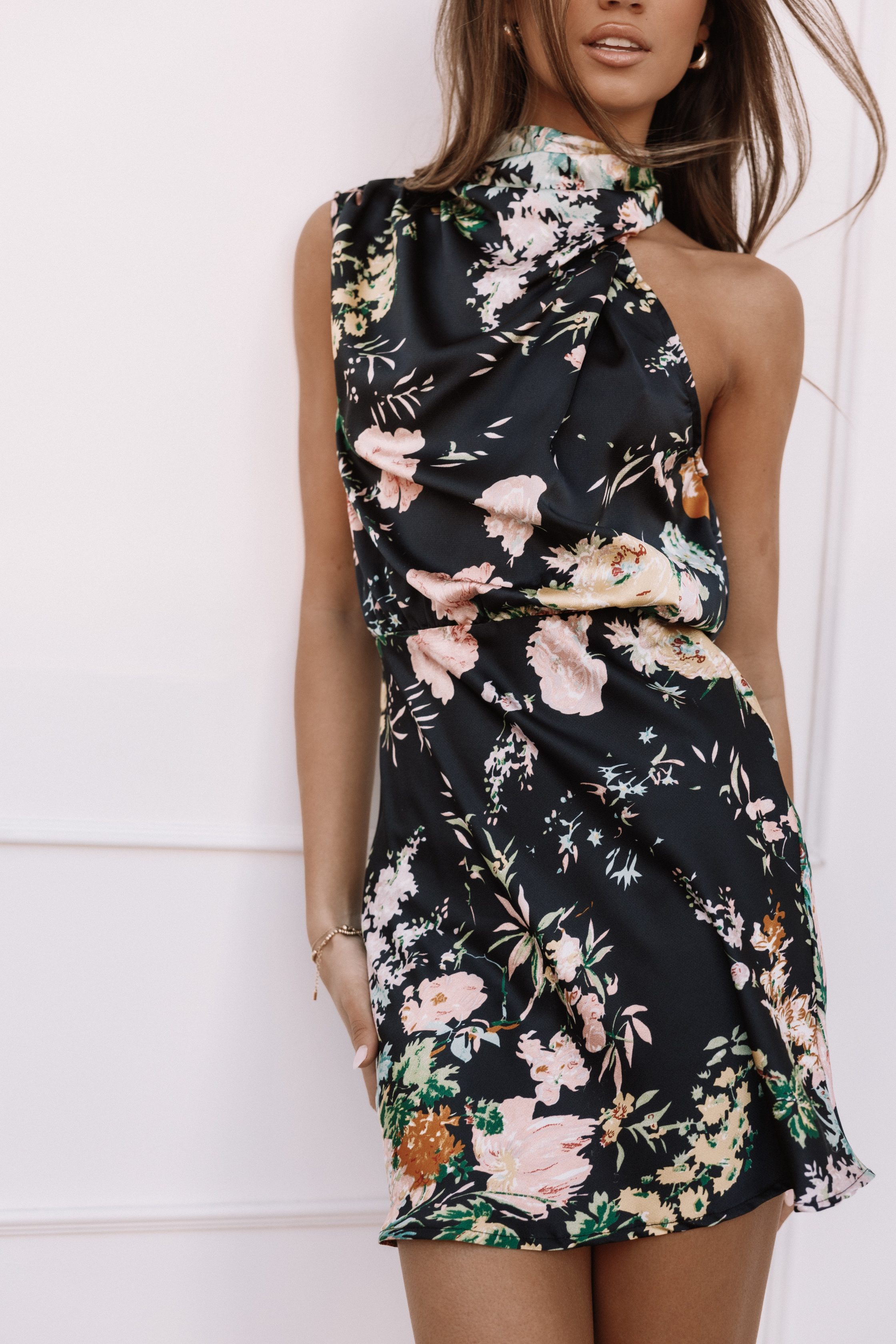 AnabelleHalterNeckMiniDress-BlackFloral3-3