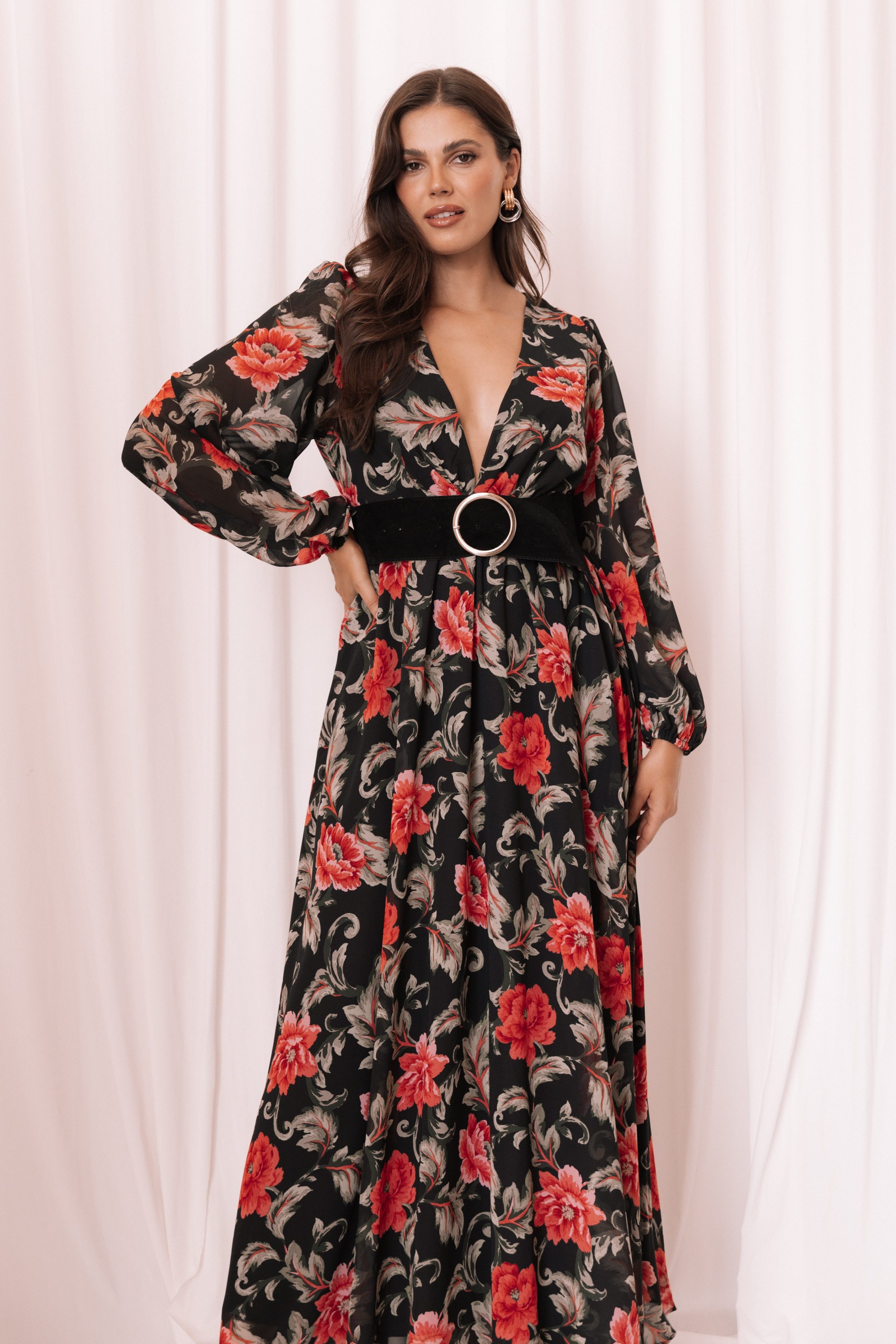 AnisaMaxiDress-BlackFloral5_3244ce7c-8b6d-4f5d-b718-caf309955254-7
