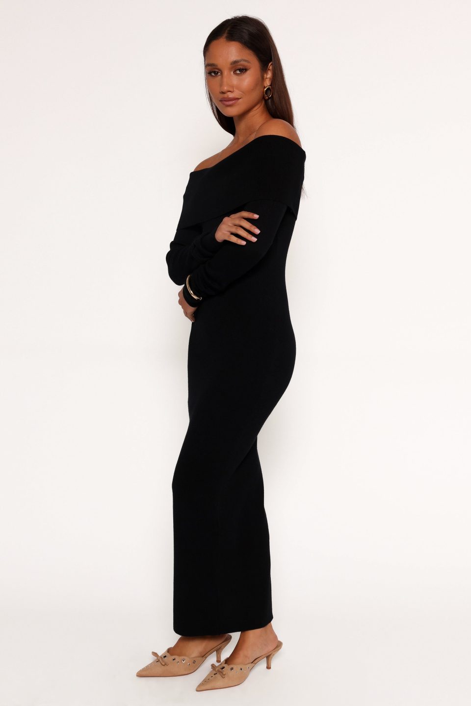 Archie Off the Shoulder Midi Dress - Black