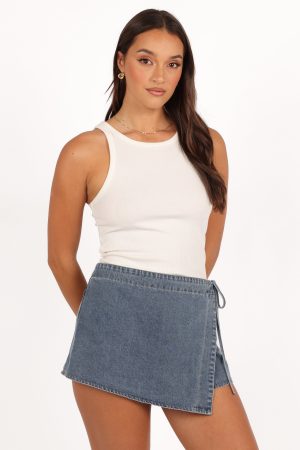 Ashton Denim Skort – Medium Wash