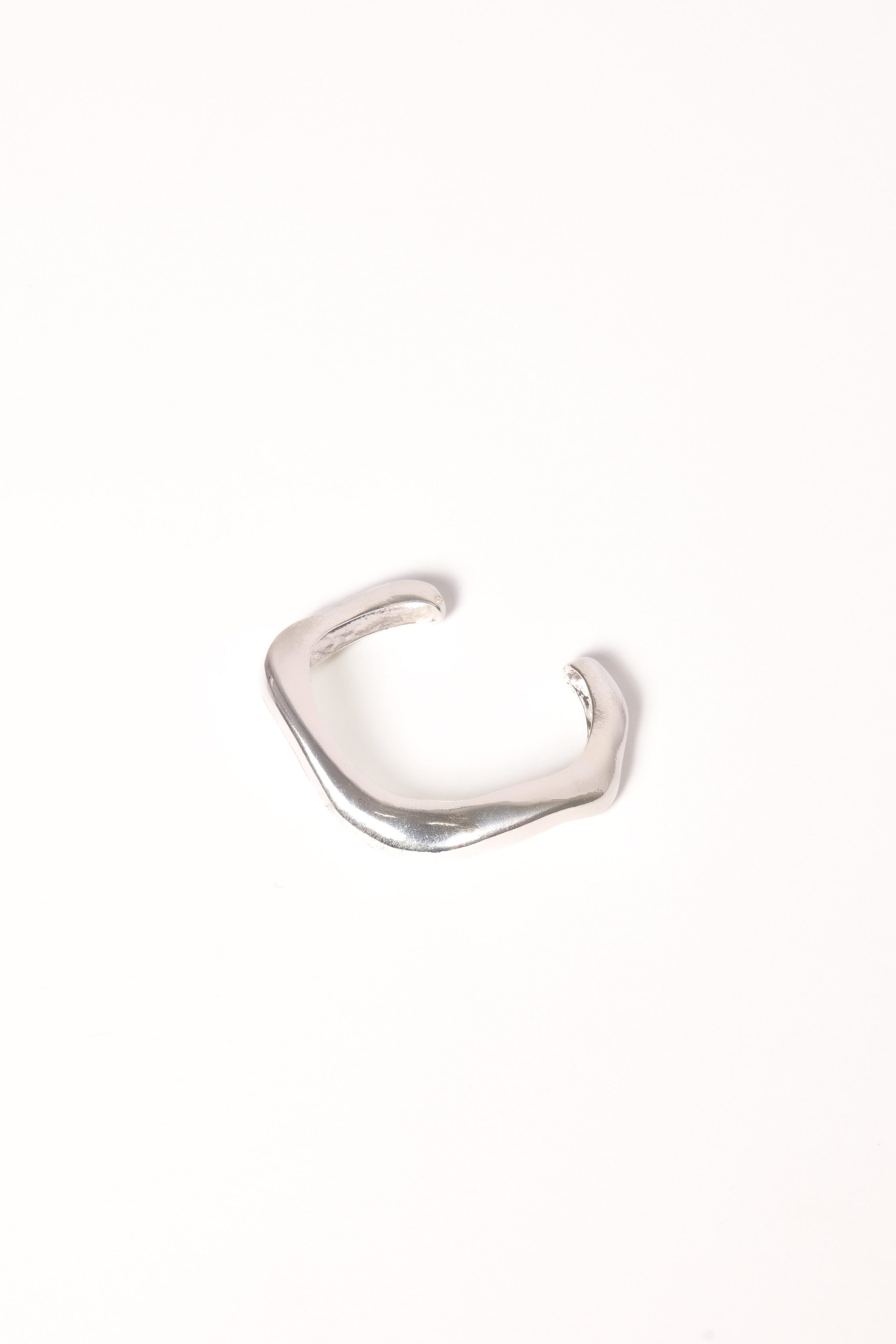 BanksBracelet-Silver167-Edit_c4339e02-3353-4e56-a2f6-909ee1a00426-6