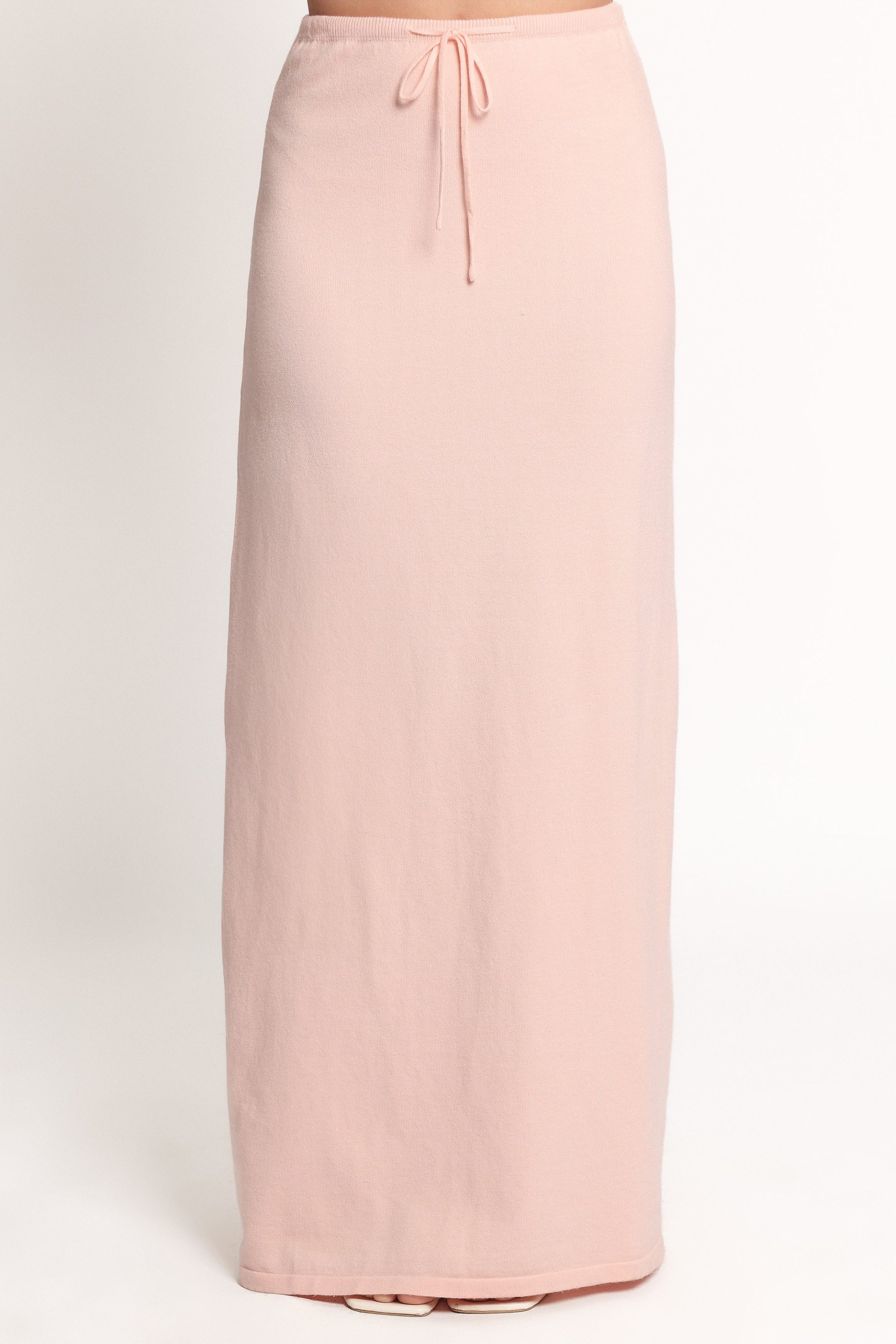 BeatriceKnittedTop-Peach_BeatriceKnittedSkirt-Peach10-2