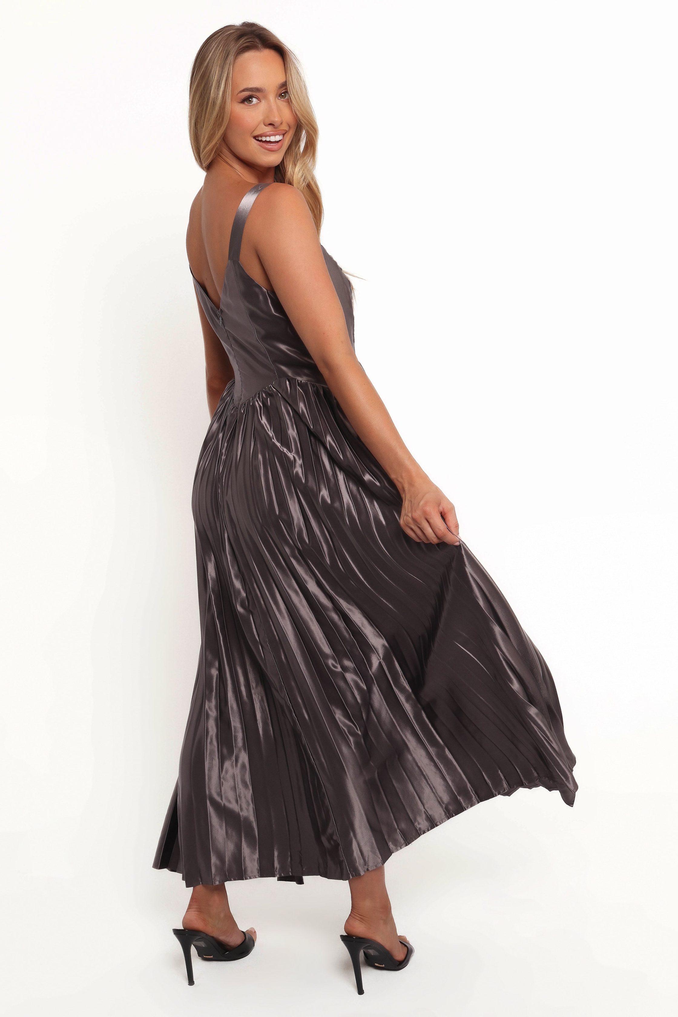 CamalaMaxiDress-GreySilver10-19