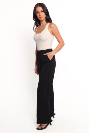 Cinch Wide Leg Crepe Pant – Black