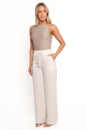 Cinch Wide Leg Crepe Pant – White