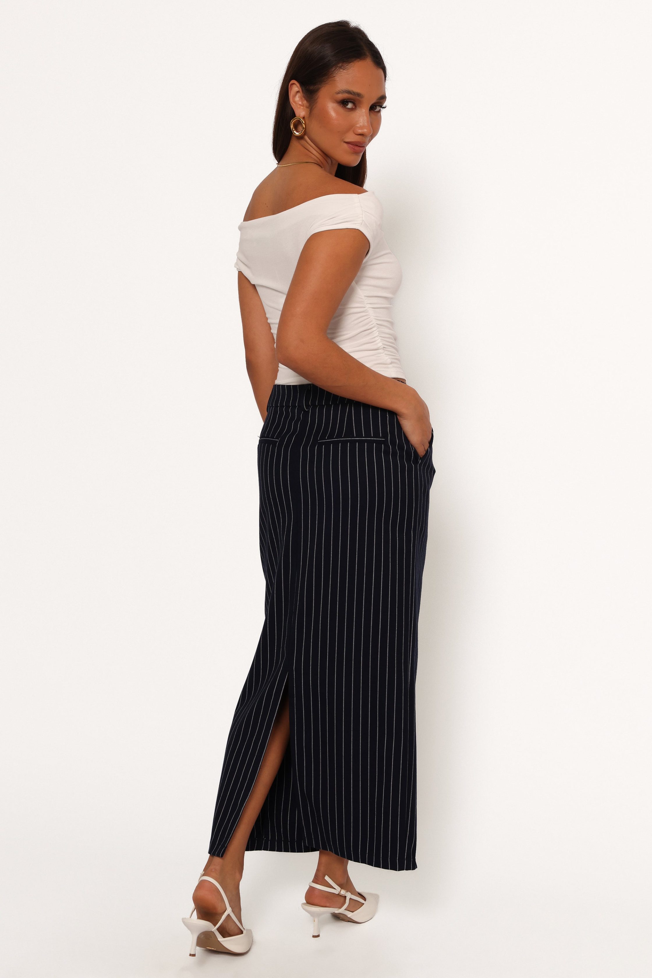 ElloryMidiSkirt-NavyPinstripe7-10
