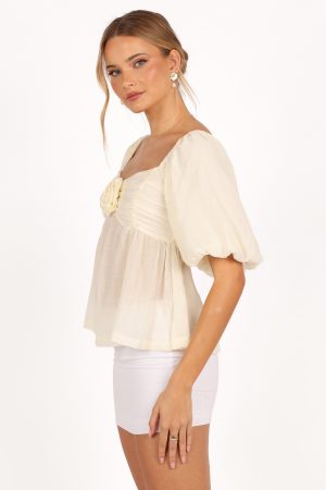 Emerson Rosette Top – Ivory