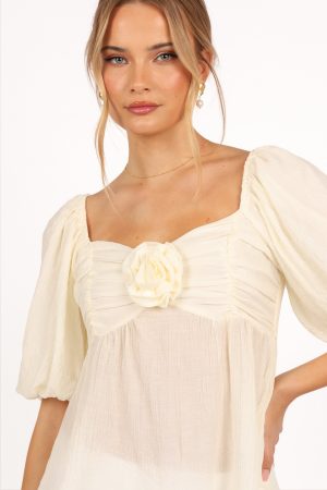 Emerson Rosette Top – Ivory