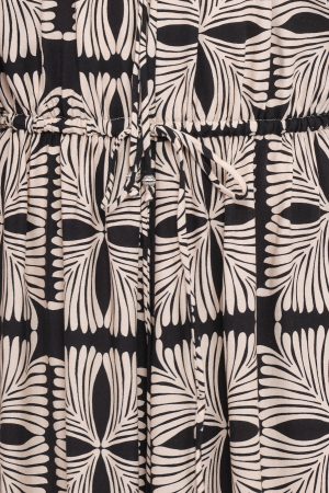 Faris Off Shoulder Midi Dress – Black Geo