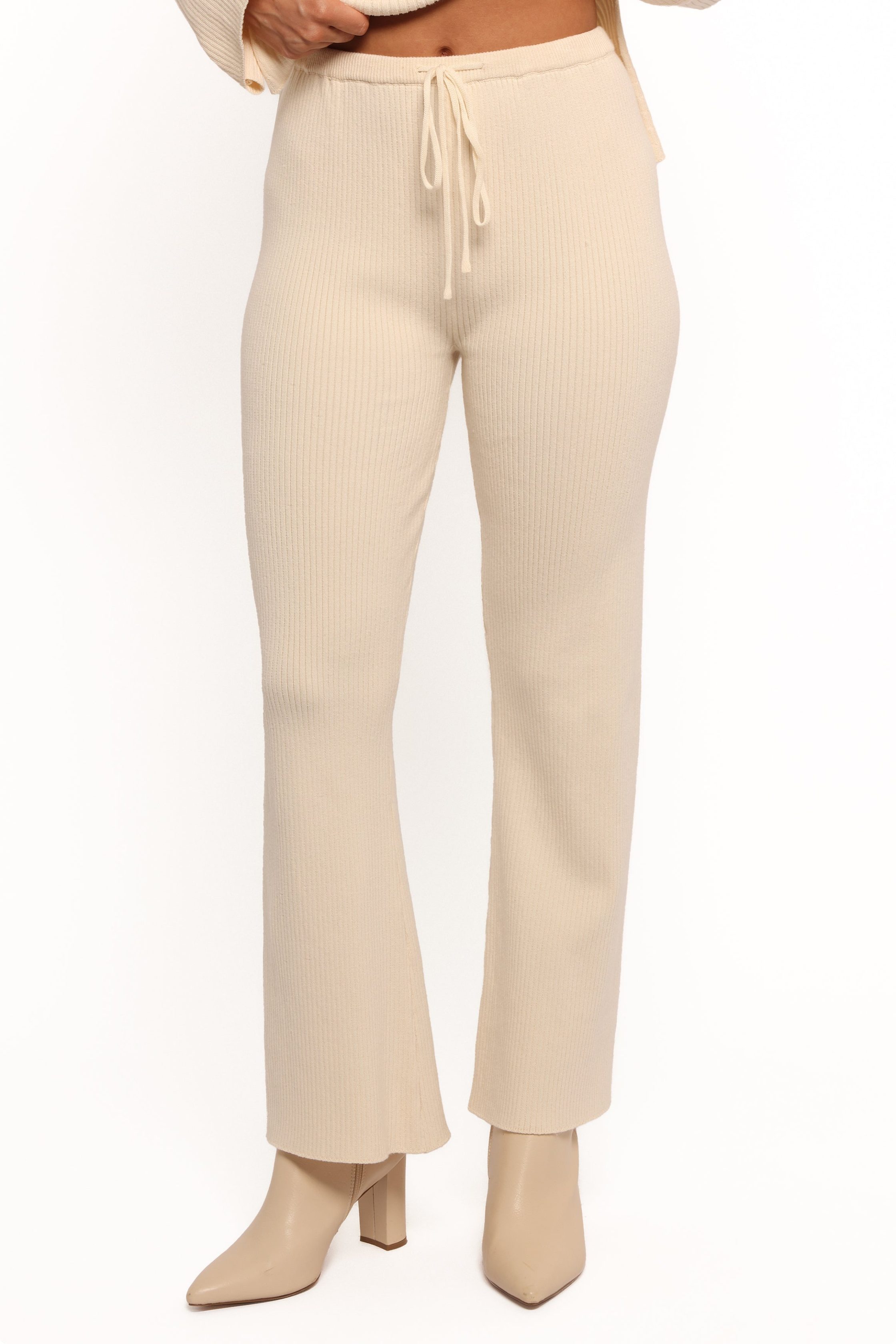 FleurRibbedKnitTop-Cream_BeebaRibbedKnitPants-Cream9-11