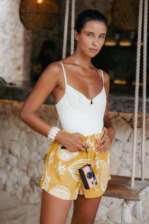 Honey Shorts – Yellow