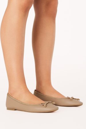 Isaiah Flats – Dark Nude