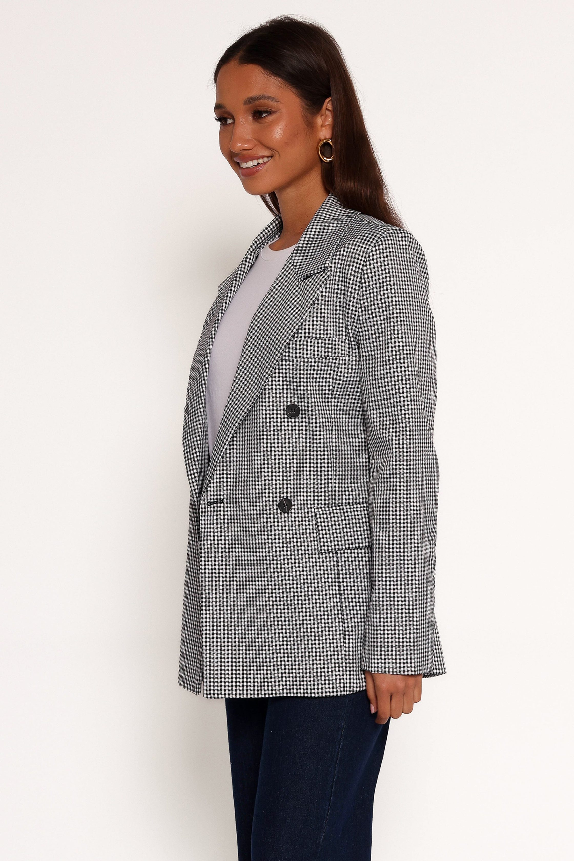 JulietteBlazer-BlackWhite3-5
