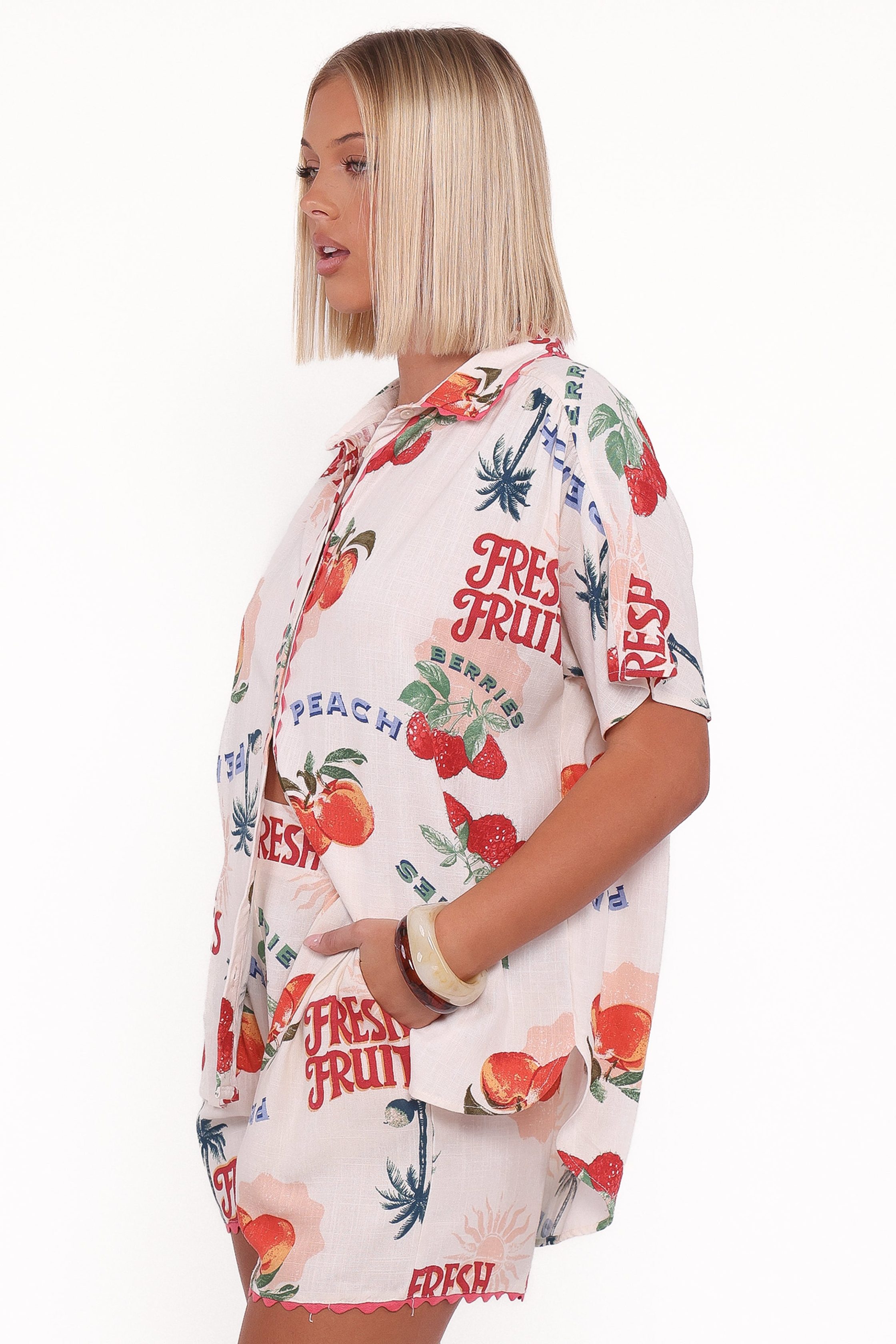 LarsShortSleeveShirt-TuttiFrutti_LarsShorts-TuttiFrutti26-7