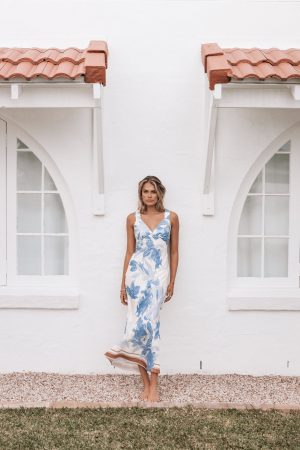 Lizza Maxi Dress – Pale Blue Print
