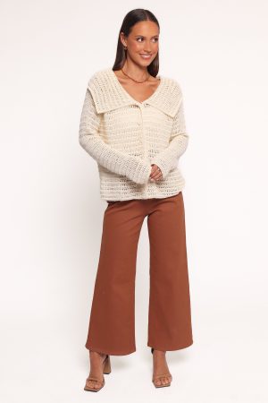 Lyra Large Collar Cardigan – White