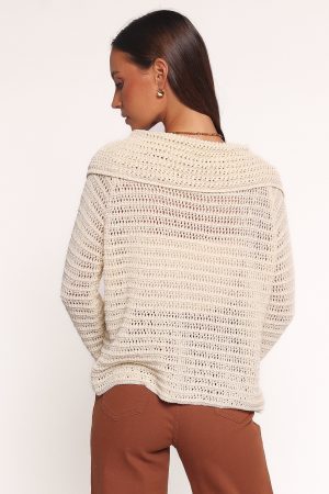 Lyra Large Collar Cardigan – White