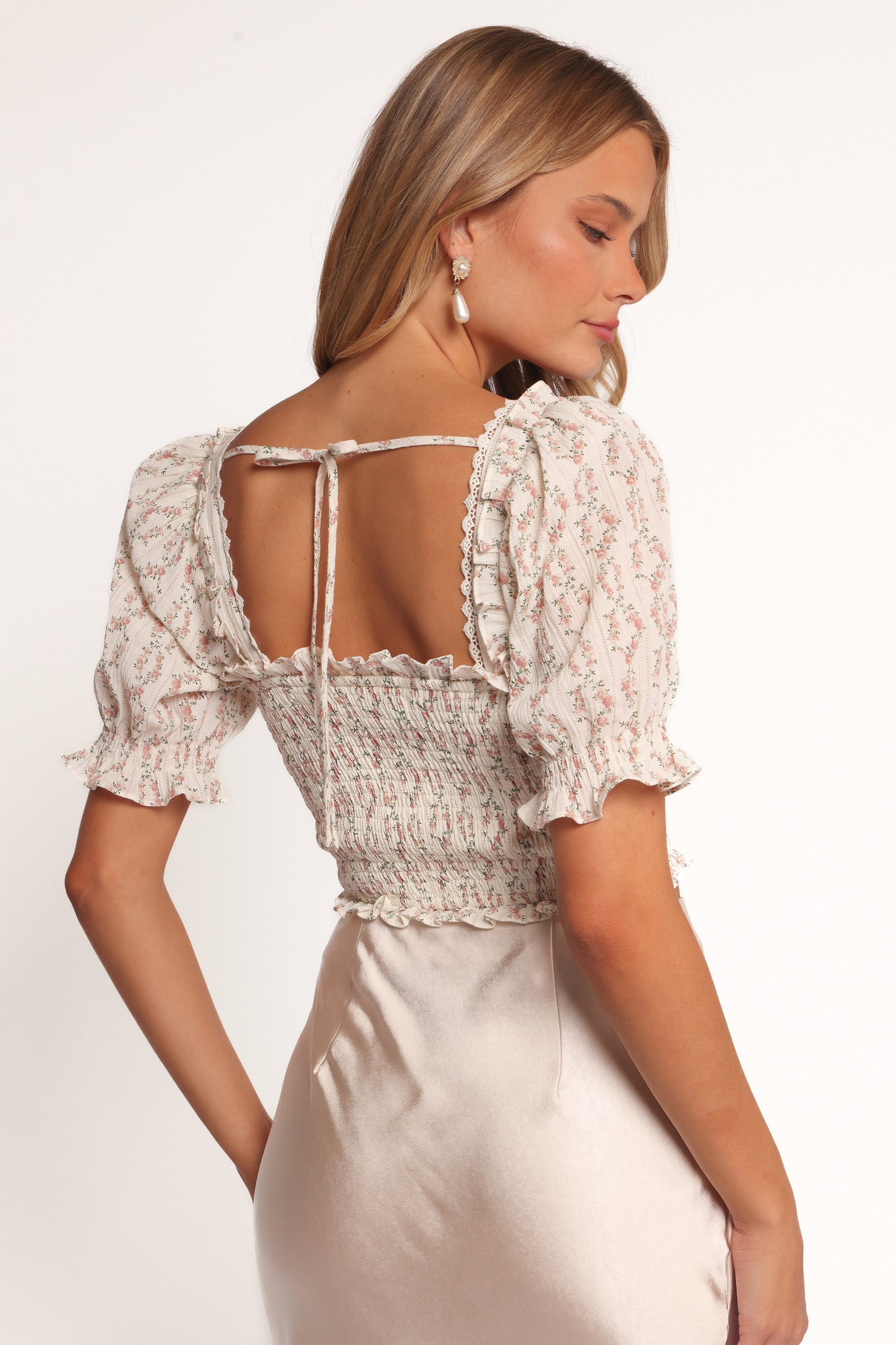 MeadowTop-RoseGarden-1814_8c570f77-29e6-4d26-9fae-9243399c0f55-3