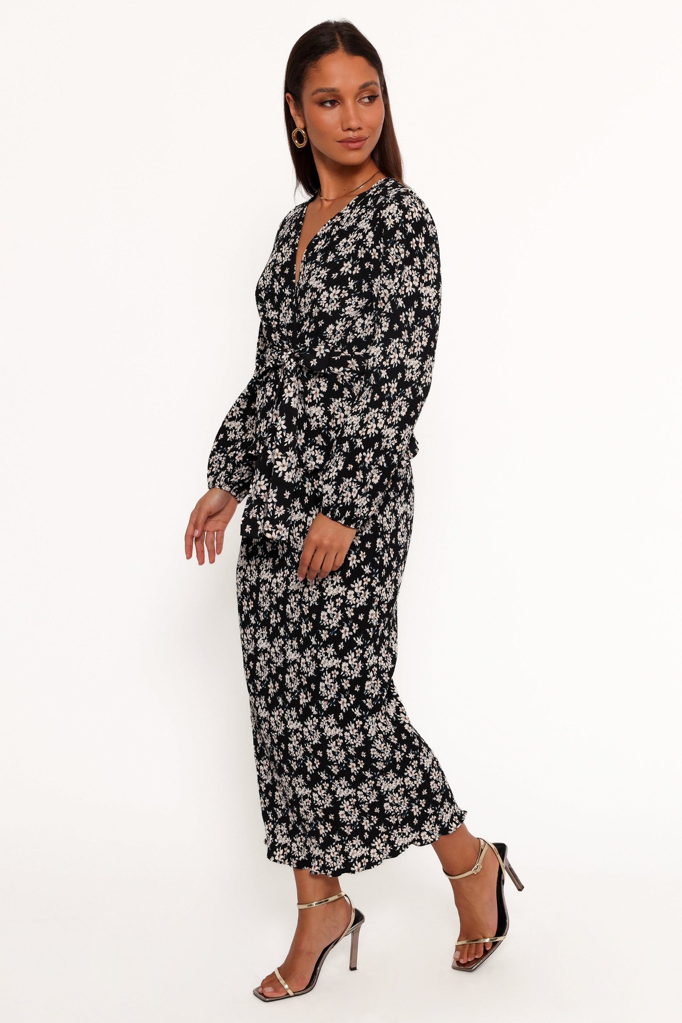 MinelliPleatMidiSkirt-BlackWhiteFloral2-11