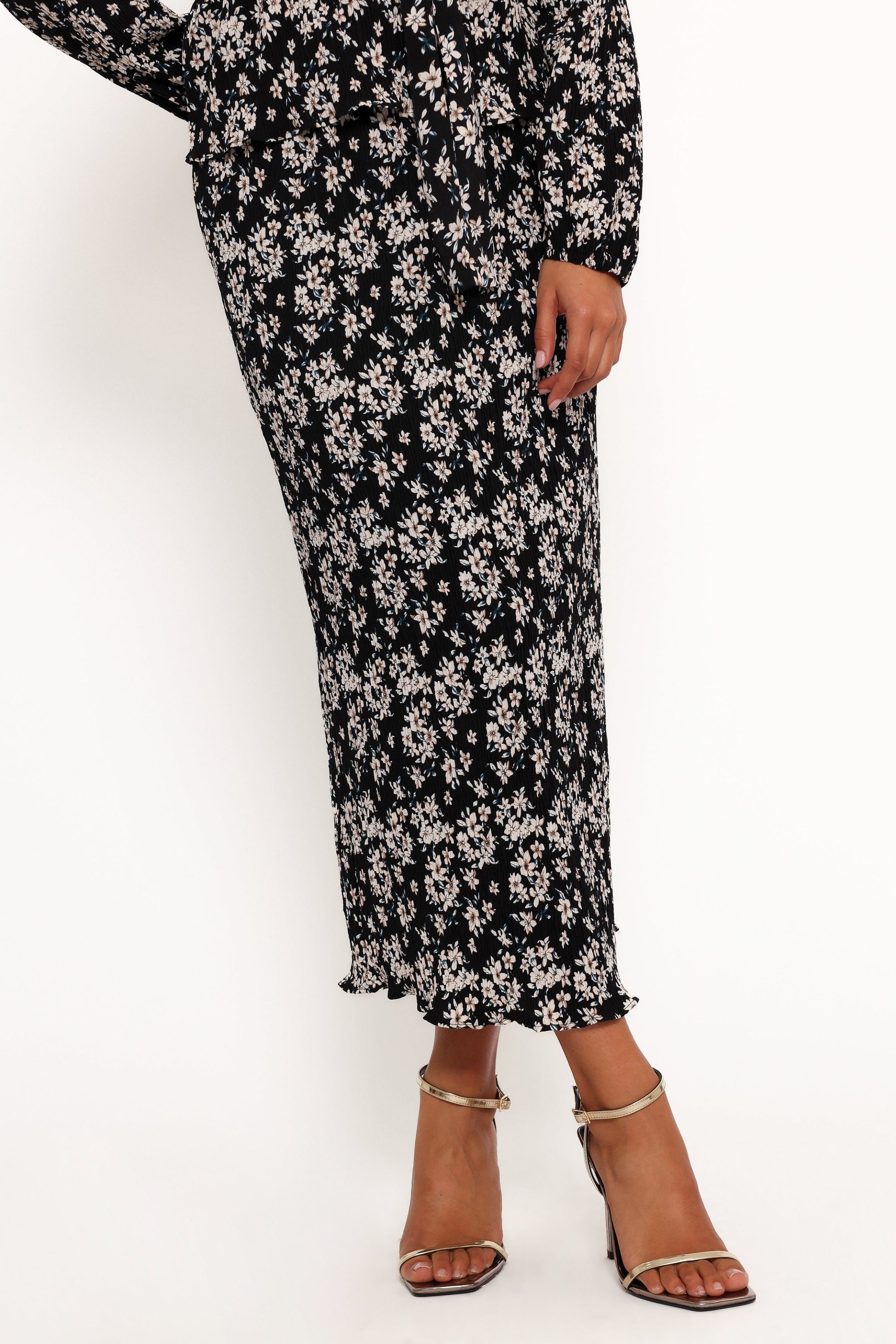 MinelliPleatMidiSkirt-BlackWhiteFloral5-11