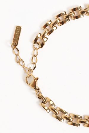 Priya Bracelet – Gold