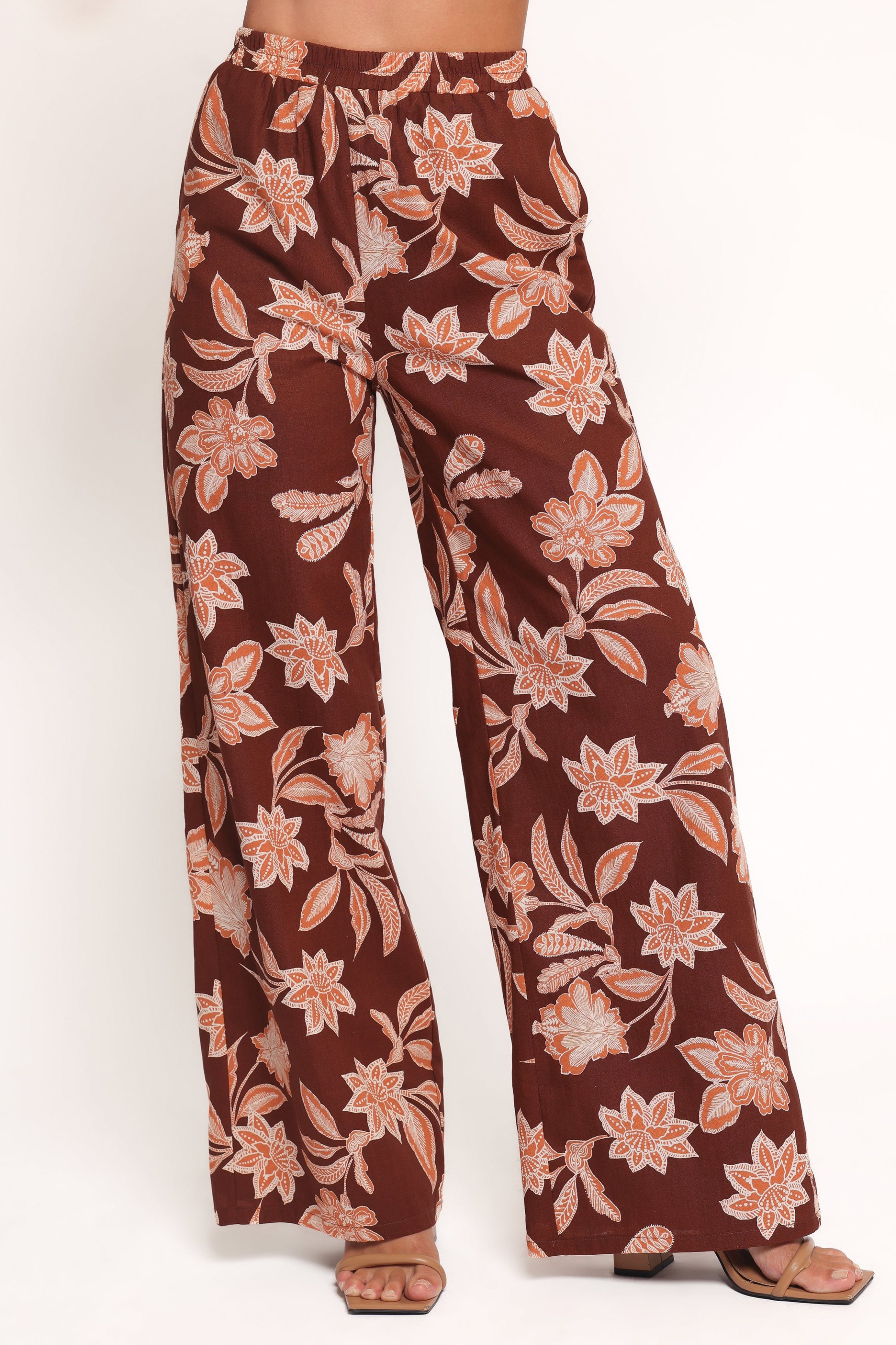 SamiraWideLegPant-OrangeFloral-SamiraShortSleeveShirt-OrangeFloral-3527_cfe24542-d192-4985-9ef1-74a15e8ecbe2-10