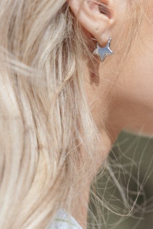 Scarlet Star Earrings – Silver