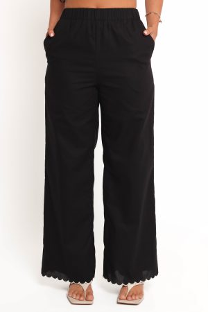 Semika Pant – Black