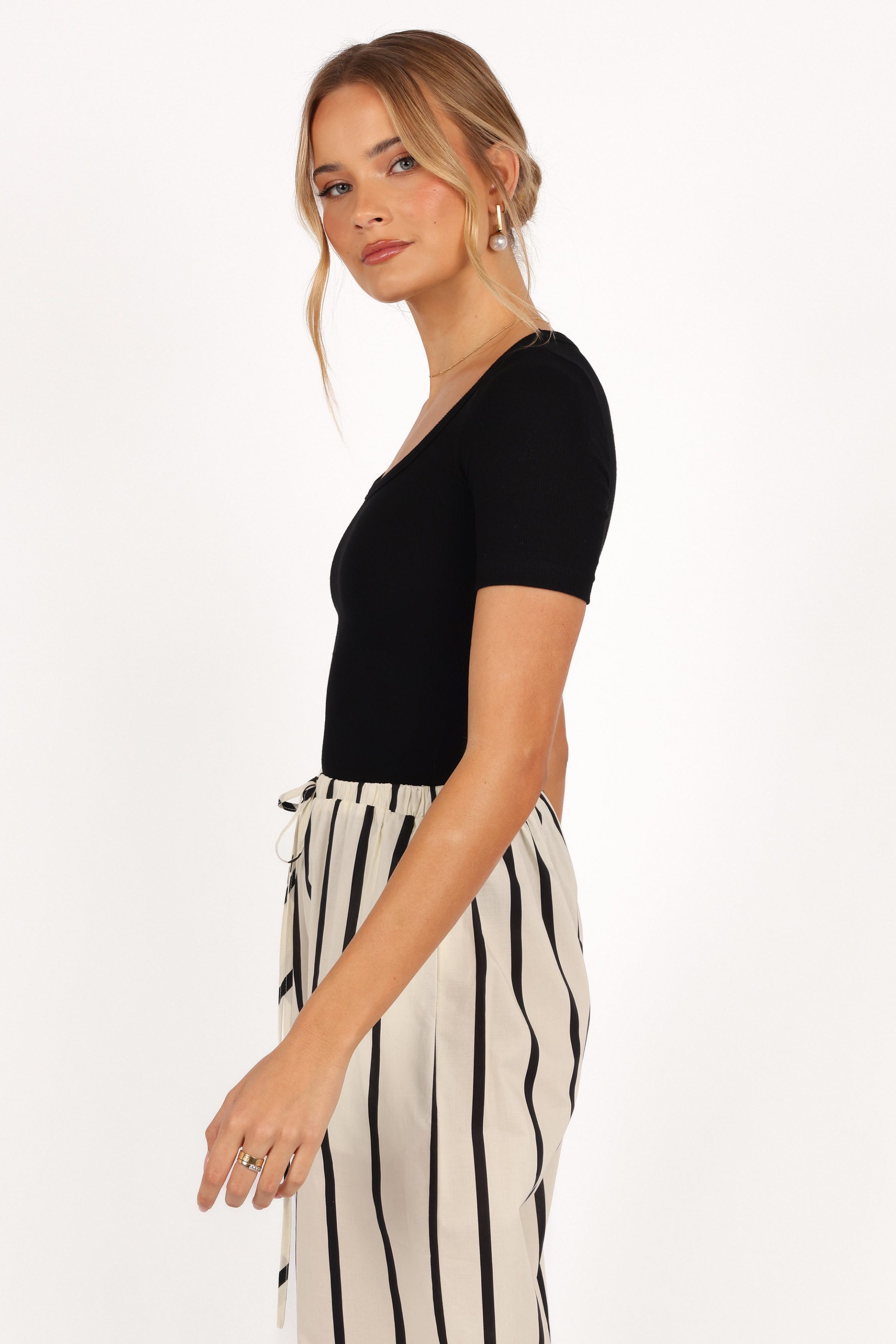 SoleneKnitTop-Black4-7